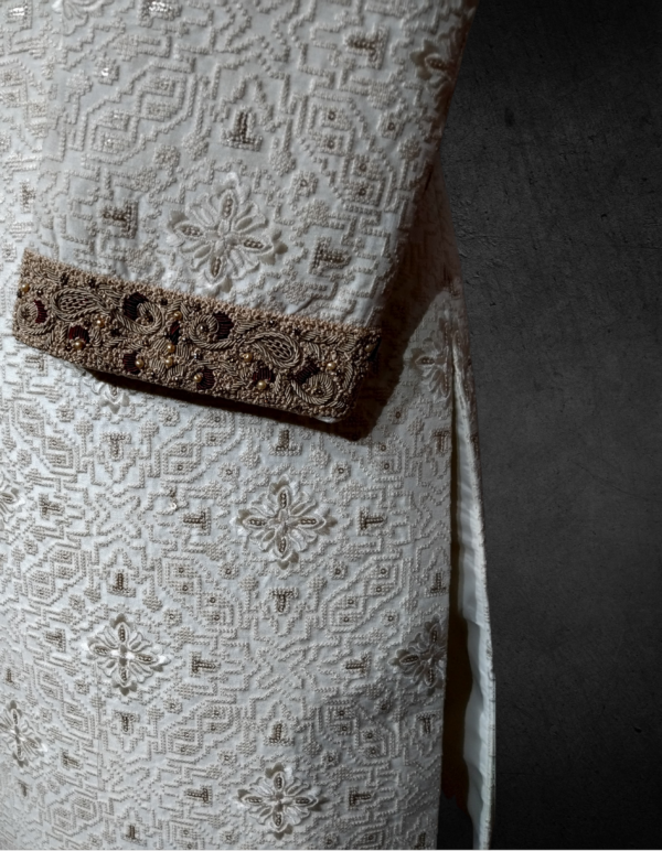 Sherwani D071 - Image 3